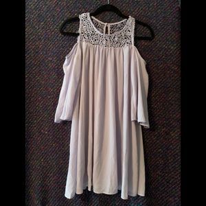 NWT Chiffon & lace lavender dress flowy sleeves